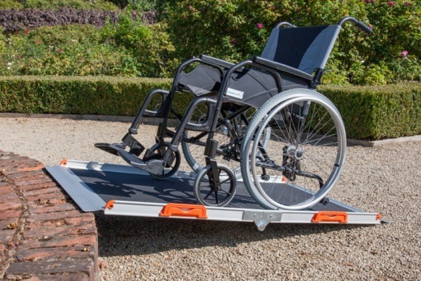 Wheel Chair Cross Fold Ramps 5ft - 7 ft Premium Range - Better Mobility ...