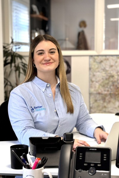 Olivia Warner, Sales Manager